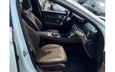 Mercedes-Benz E 400 * * CARFAX * * АВТО КРЕДИТ * * - автомобили, коли, обяви за нови и употребявани 8