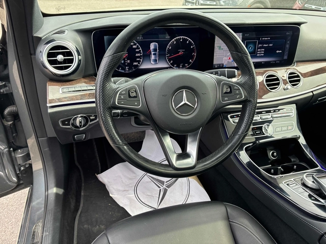 Mercedes-Benz E 400 4MATIC * ПОДГРЕВ * ПАНОРАМА * BURMESTER * CARFAX - автомобили, коли, обяви за нови и употребявани 7