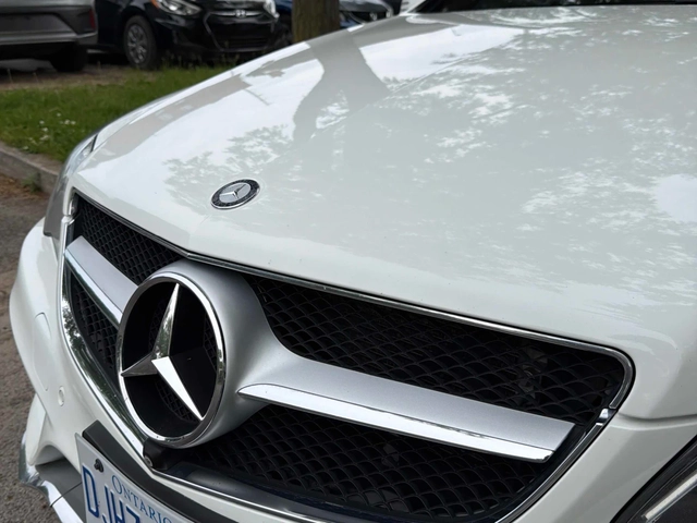 Mercedes-Benz E 400 ПОДГРЕВ * 360 * АВТОКРЕДИТ * CARFAX - автомобили, коли, обяви за нови и употребявани 13