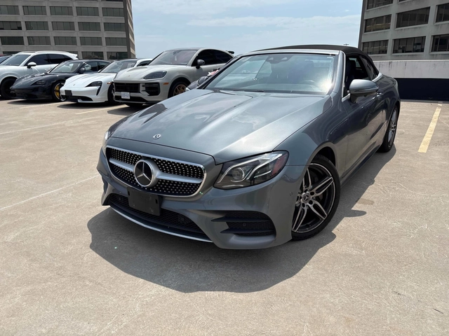 Mercedes-Benz E 400 * CARFAX * АВТО КРЕДИТ * - автомобили, коли, обяви за нови и употребявани 0