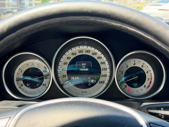 Mercedes-Benz E 400 E-Class - автомобили, коли, обяви за нови и употребявани 8