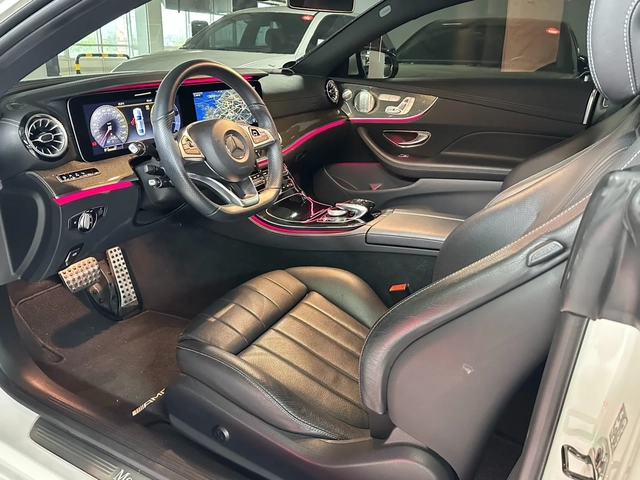 Mercedes-Benz E 400 МИНИМАЛНИ КМ* ФУЛ* ОБДУХ* 360* АМГ - автомобили, коли, обяви за нови и употребявани 5