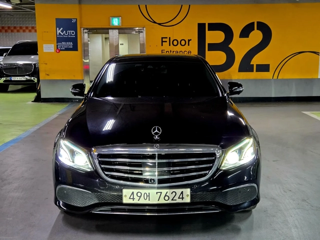 Mercedes-Benz E 400 360* ДВОЕН ШИБЕДАХ* БУРМАЙСТЕР* ОБДУХ* ЛИЗИНГ - автомобили, коли, обяви за нови и употребявани 1