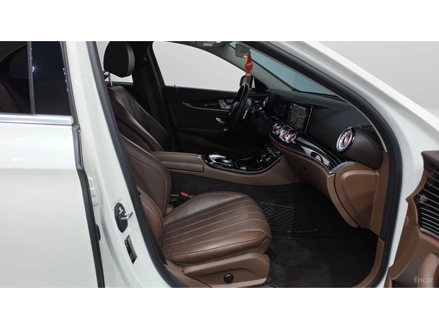 Mercedes-Benz E 400 4MATIC* 360* BURMESTER* ХЕДЪП* ДИСТРО* ОБДУХ - автомобили, коли, обяви за нови и употребявани 6