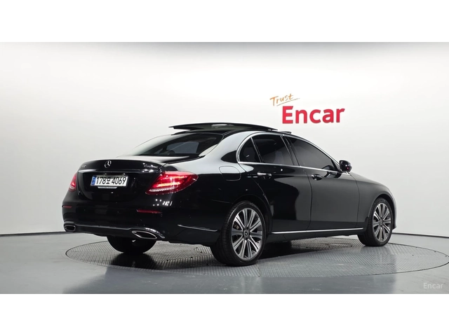 Mercedes-Benz E 400 4MATIC EXCLUSIVE* HUD* КОЖА* ОБДУХВ* НАВИ* ПАНО - автомобили, коли, обяви за нови и употребявани 1