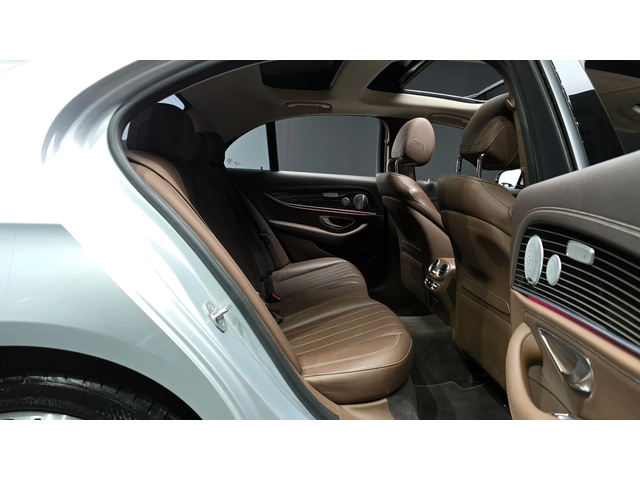 Mercedes-Benz E 400 4MATIC | HUD | 360 Camera| Ventilated Seats - автомобили, коли, обяви за нови и употребявани 10