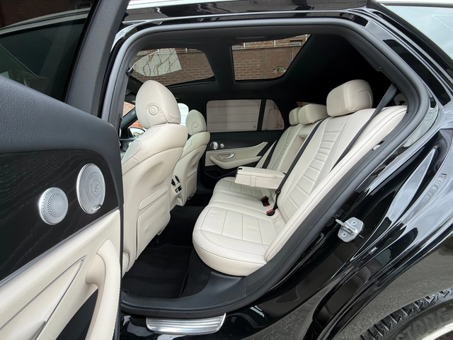 Mercedes-Benz E 400 AMG-PAKET-4X4-ШВЕЙЦАРИЯ-FULL - автомобили, коли, обяви за нови и употребявани 14