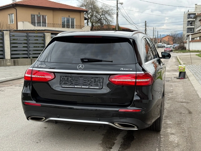 Mercedes-Benz E 400 AMG-PAKET-4X4-ШВЕЙЦАРИЯ-FULL - автомобили, коли, обяви за нови и употребявани 4
