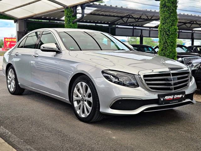 Mercedes-Benz E 400 AMG/4MAT/DISTR/МАСАЖ/360CAM//ОБДУХ/BURMESTER/LIZIN - автомобили, коли, обяви за нови и употребявани 2