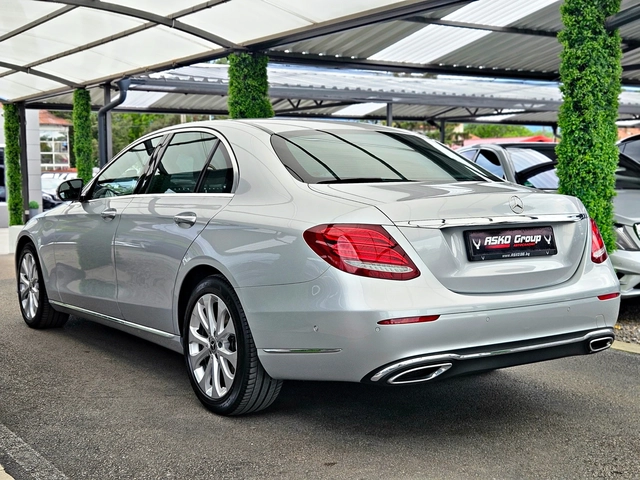 Mercedes-Benz E 400 AMG/4MAT/DISTR/МАСАЖ/360CAM//ОБДУХ/BURMESTER/LIZIN - автомобили, коли, обяви за нови и употребявани 5