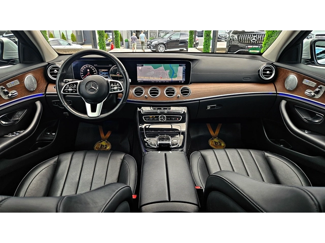 Mercedes-Benz E 400 AMG/4MAT/DISTR/МАСАЖ/360CAM//ОБДУХ/BURMESTER/LIZIN - автомобили, коли, обяви за нови и употребявани 7