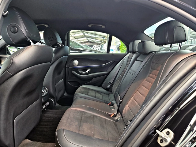 Mercedes-Benz E 400 AMG/4MAT/GERMANY/DIGITAL/DISTR/360CAM/ПОДГРЕВ/LIZI - автомобили, коли, обяви за нови и употребявани 15