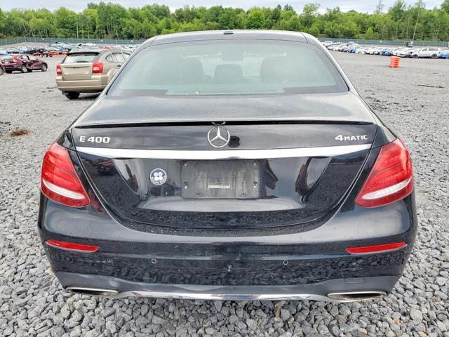 Mercedes-Benz E 400 4Matic | AMG-Пакет | Burmester | Ambient - автомобили, коли, обяви за нови и употребявани 4