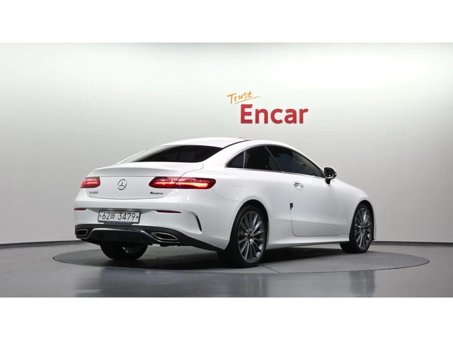 Mercedes-Benz E 400 3.0 4MATIC, FULL - автомобили, коли, обяви за нови и употребявани 1