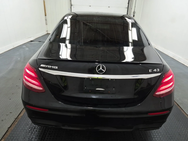 Mercedes-Benz E 430 AMG 4MATIC - автомобили, коли, обяви за нови и употребявани 4