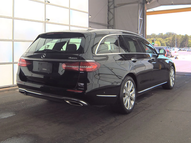 Mercedes-Benz E 450 AMG* 360* BURMASTER* PANO* AMBIENT* KEYLESS* М.ТОЧ - автомобили, коли, обяви за нови и употребявани 4