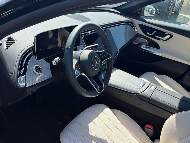 Mercedes-Benz E 450 * CARFAX * 4MATIC * 360 * CARPLAY - автомобили, коли, обяви за нови и употребявани 4