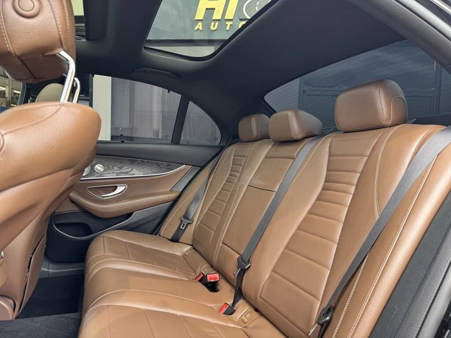 Mercedes-Benz E 450 AMG LINE* 4MATIC* 360* PANO* BURMESTER* DISTRO - автомобили, коли, обяви за нови и употребявани 8