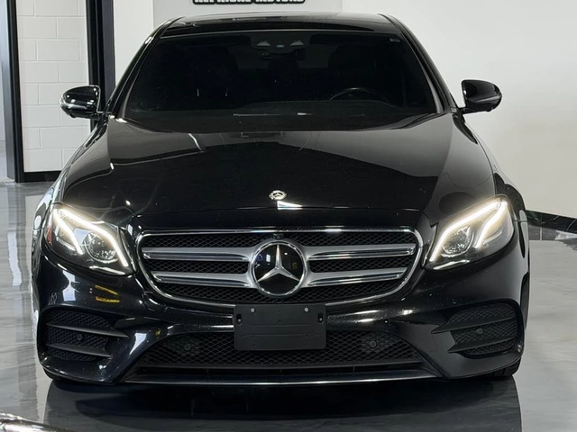 Mercedes-Benz E 450 4MATIC* AMG* BURMESTER* DISTRONIC* 360* ПАНОРАМА - автомобили, коли, обяви за нови и употребявани 0