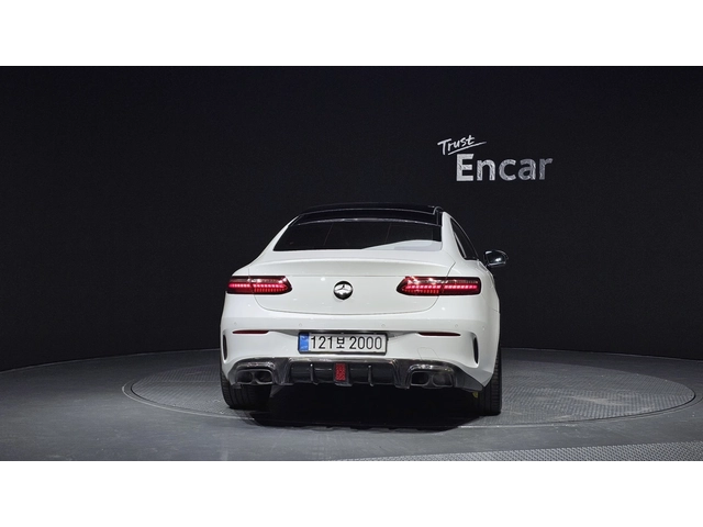 Mercedes-Benz E 450 4MATIC Coupe AMG Line - автомобили, коли, обяви за нови и употребявани 3