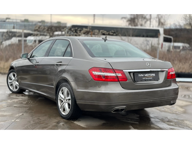 Mercedes-Benz E 500 * AVANTGARDE* 4MATIC* - автомобили, коли, обяви за нови и употребявани 5