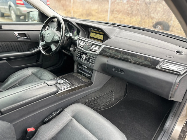 Mercedes-Benz E 500 * AVANTGARDE* 4MATIC* - автомобили, коли, обяви за нови и употребявани 9