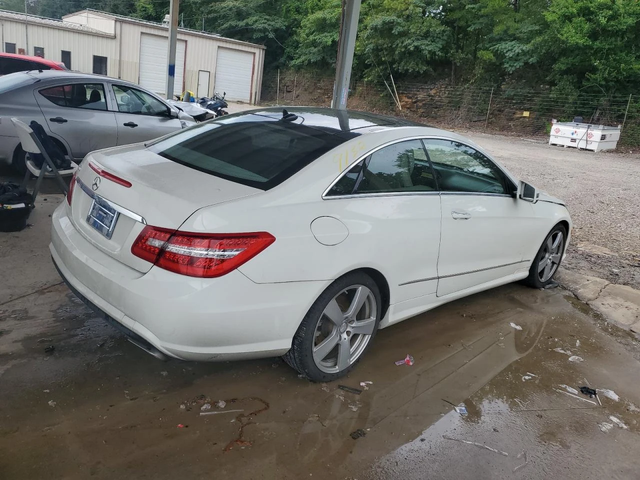 Mercedes-Benz E 500 ОБУХВАНЕ* КАМЕРА* ПОДГРЕВ* HARMAN/KARDON - автомобили, коли, обяви за нови и употребявани 4