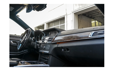 mercedes-benz-e-500 - 1