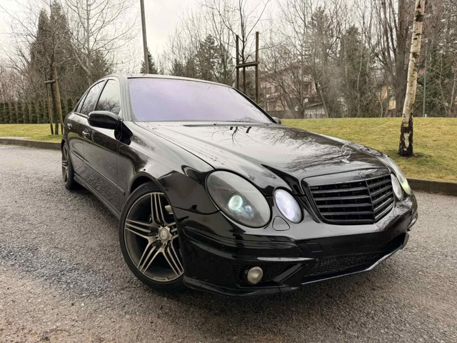 Mercedes-Benz E 500 AMG OPTIC / ВЕНТИЛАЦИЯ / ПАНОРАМА - автомобили, коли, обяви за нови и употребявани 0