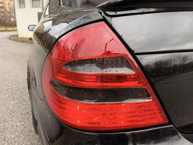 Mercedes-Benz E 500 AMG OPTIC / ВЕНТИЛАЦИЯ / ПАНОРАМА - автомобили, коли, обяви за нови и употребявани 13