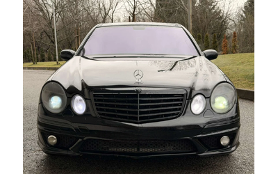 mercedes-benz-e-500 - 1