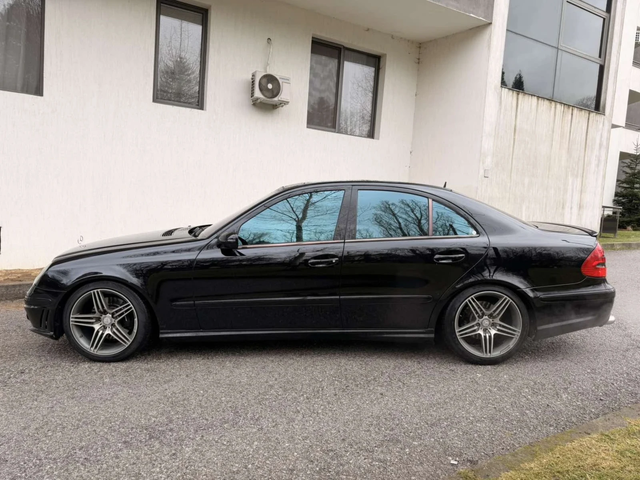 Mercedes-Benz E 500 AMG OPTIC / ВЕНТИЛАЦИЯ / ПАНОРАМА - автомобили, коли, обяви за нови и употребявани 3