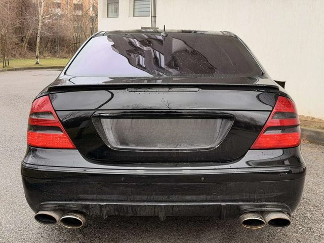 Mercedes-Benz E 500 AMG OPTIC / ВЕНТИЛАЦИЯ / ПАНОРАМА - автомобили, коли, обяви за нови и употребявани 5