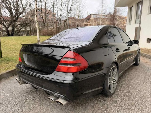 Mercedes-Benz E 500 AMG OPTIC / ВЕНТИЛАЦИЯ / ПАНОРАМА - автомобили, коли, обяви за нови и употребявани 6