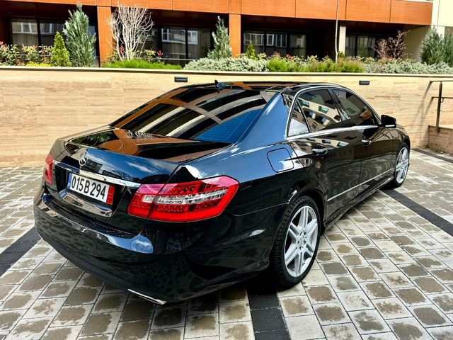 Mercedes-Benz E 500 4Matic/ - автомобили, коли, обяви за нови и употребявани 3