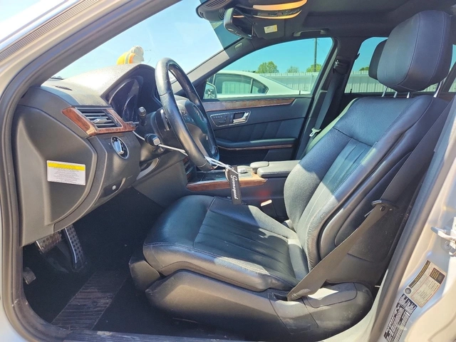 Mercedes-Benz E 500 5.5 V8 4MATIC - автомобили, коли, обяви за нови и употребявани 3