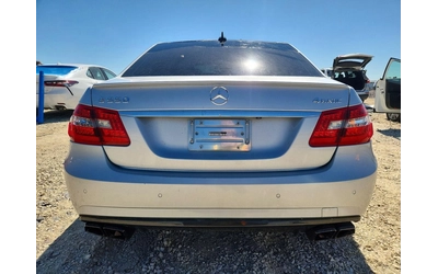 Mercedes-Benz E 500 5.5 V8 4MATIC - автомобили, коли, обяви за нови и употребявани 8