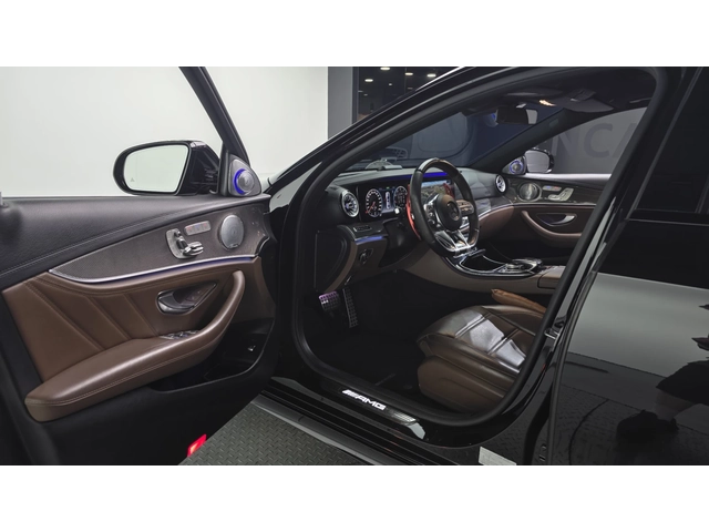 Mercedes-Benz E 53 AMG BURMASTER* 360* DIS* ОБДУХ* PANO* AMBIENT* КРАЙНА - автомобили, коли, обяви за нови и употребявани 9