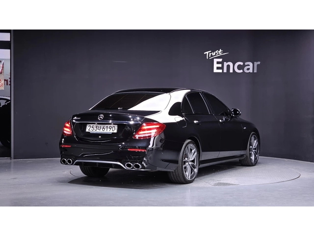 Mercedes-Benz E 53 AMG AMG 4MATIC+ - автомобили, коли, обяви за нови и употребявани 1