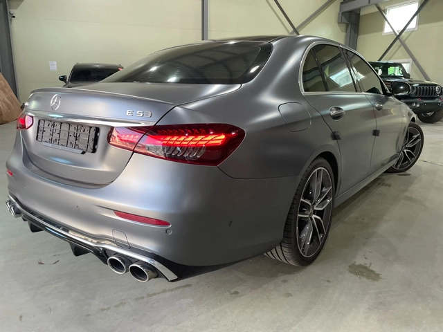 Mercedes-Benz E 53 AMG 4 Matic+ ! - автомобили, коли, обяви за нови и употребявани 3