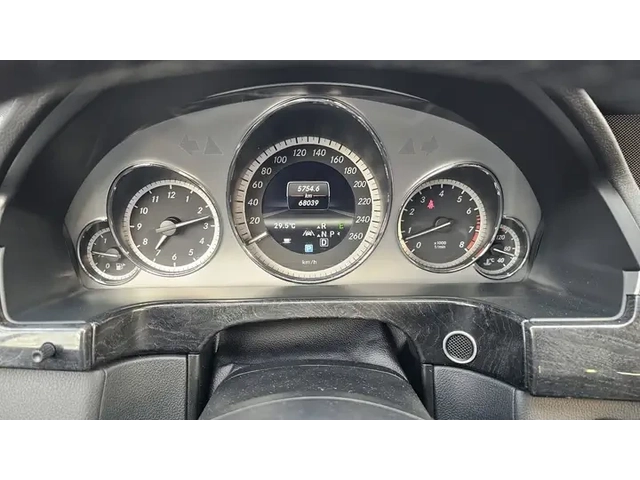 Mercedes-Benz E 55 БЕЗ ИНЦ * ОБДУХВАНЕ * ПАНОРАМА * РЕАЛНИ КМ - автомобили, коли, обяви за нови и употребявани 13