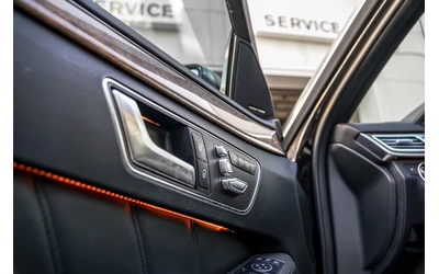 Mercedes-Benz E 55 FACE* 4MATIC* H/K* PANO* ОБДУХ - автомобили, коли, обяви за нови и употребявани 7