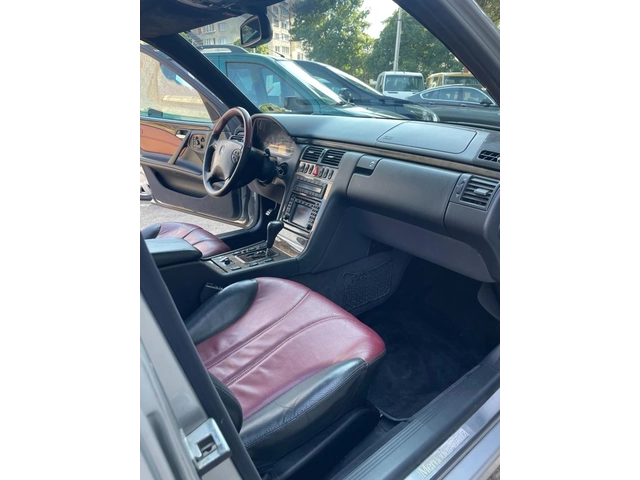 Mercedes-Benz E 55 AMG 66х.мили - автомобили, коли, обяви за нови и употребявани 12