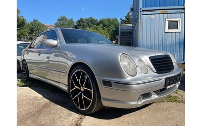 mercedes-benz-e-55-amg - 1