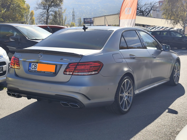Mercedes-Benz E 63 AMG 4MATIC* V8 BiTURBO* 750k.c.* - автомобили, коли, обяви за нови и употребявани 1