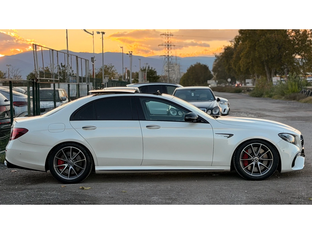 Mercedes-Benz E 63 AMG S= 4Matic+ = Individual Edition= HUD= Distronic= B - автомобили, коли, обяви за нови и употребявани 3