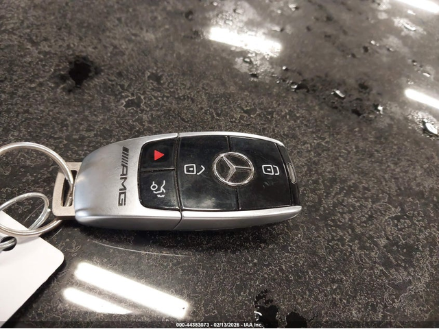 Mercedes-Benz E 63 AMG 4L V8   N All Wheel Drive - автомобили, коли, обяви за нови и употребявани 10