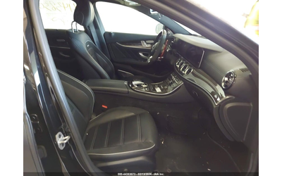 mercedes-benz-e-63-amg-4l-v8-n-all-wheel-drive - 4