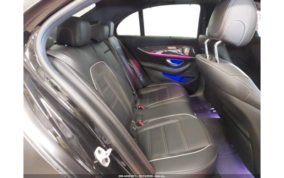 Mercedes-Benz E 63 AMG 4L V8   N All Wheel Drive - автомобили, коли, обяви за нови и употребявани 7