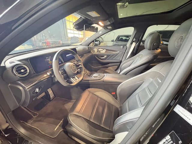 Mercedes-Benz E-Class AMG E 63 S 4MATIC+ Sedan*XTREMELY LOW KMS*11 DEALER SERVICE RECS*850 HP!* All Wheel Drive - автомобили, коли, обяви за нови и употребявани 17